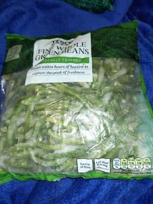 Fine whole green beans